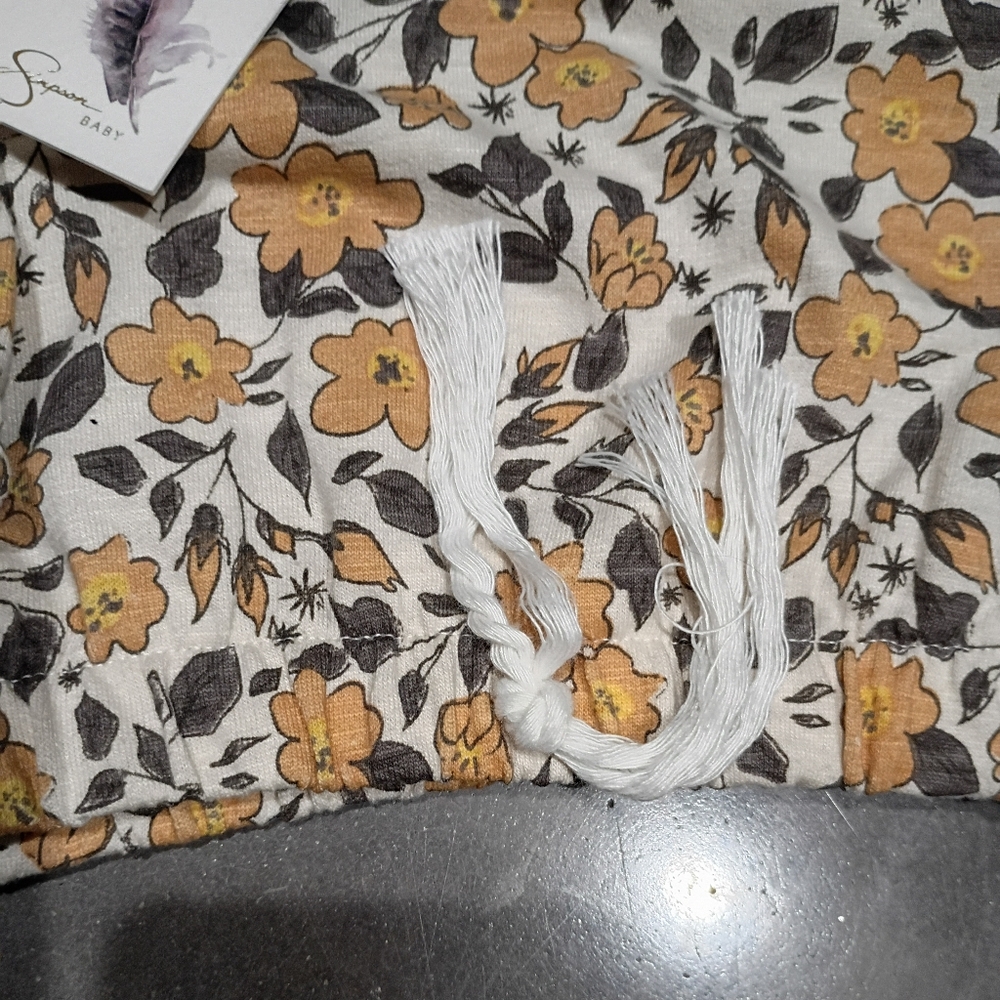 Jessica Simpson Kids Floral Sweatshirt - Yellow and Cream - Picture 3 of 6